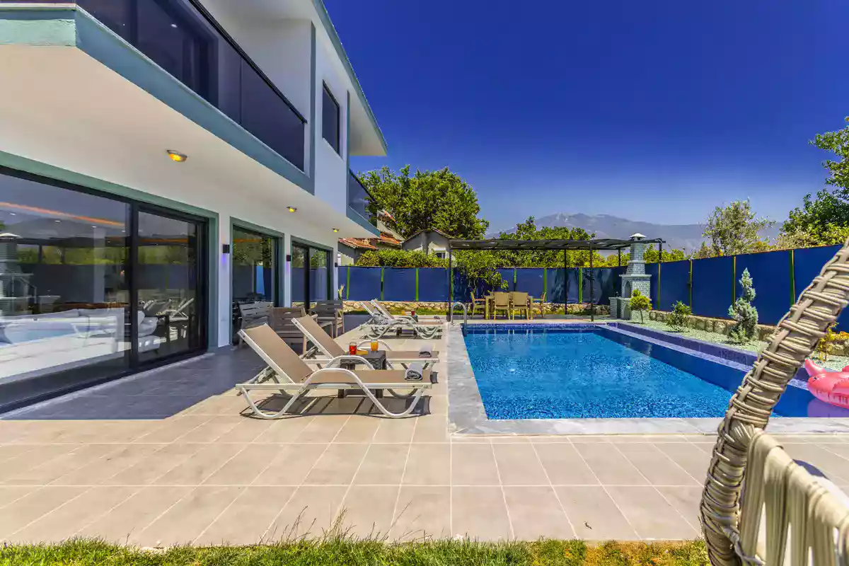 Villa Last Summer - 5