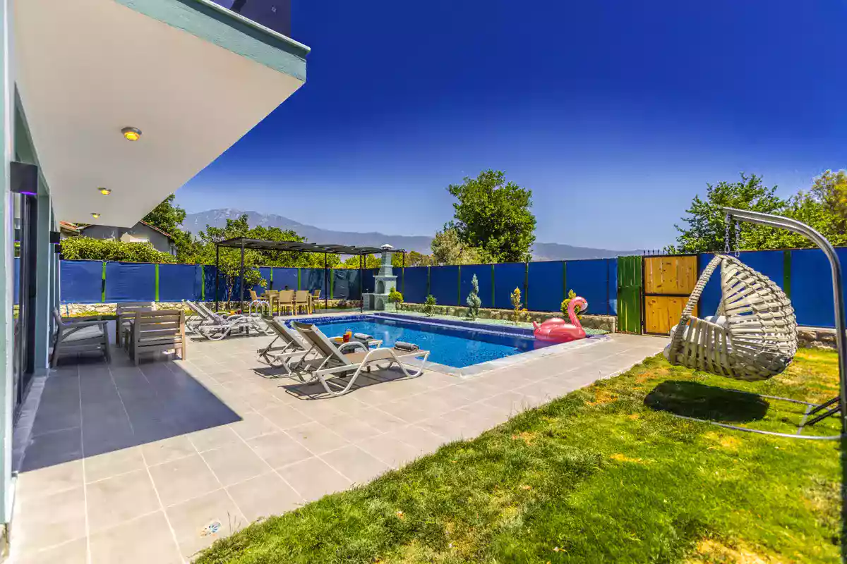 Villa Last Summer - 4