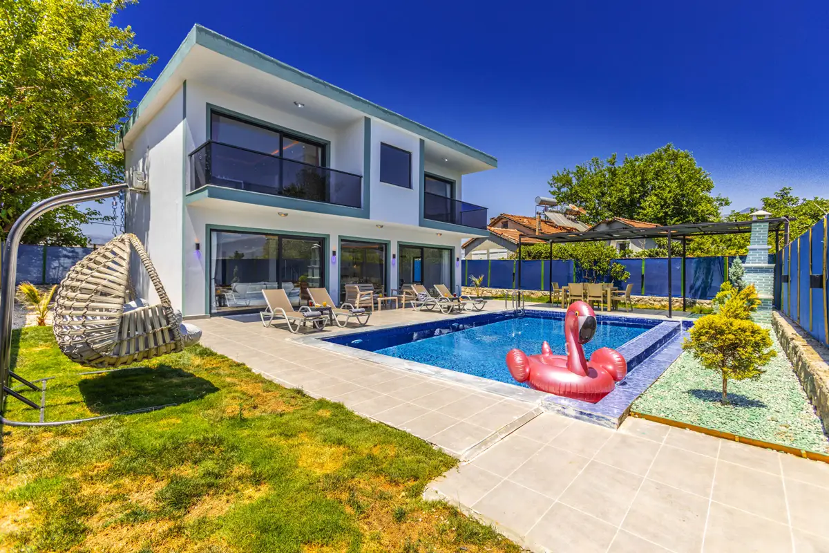Villa Last Summer - 14
