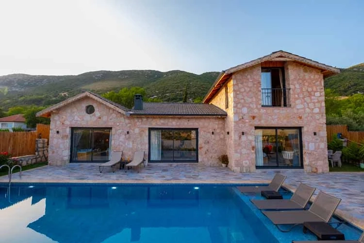 Villa İsabella